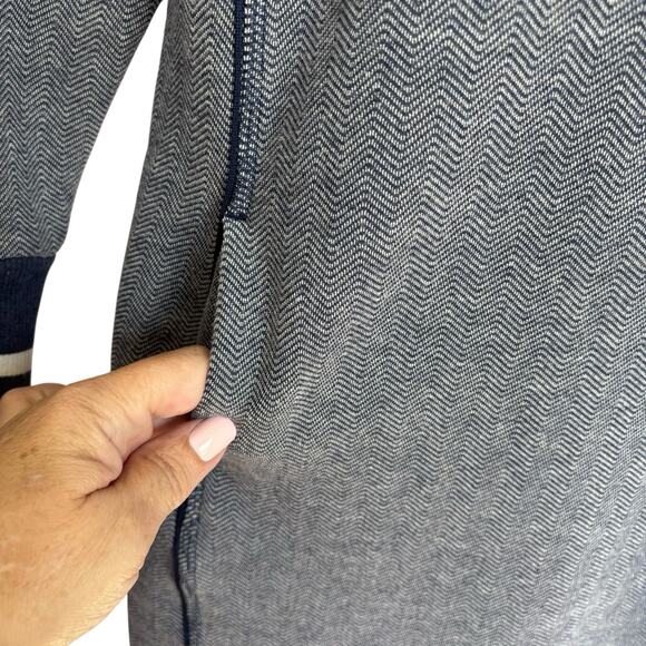 Vineyard Vines Womens Dress Medium Varsity Sweatshirt Super Soft Chevron Pockets - Picture 5 of 9